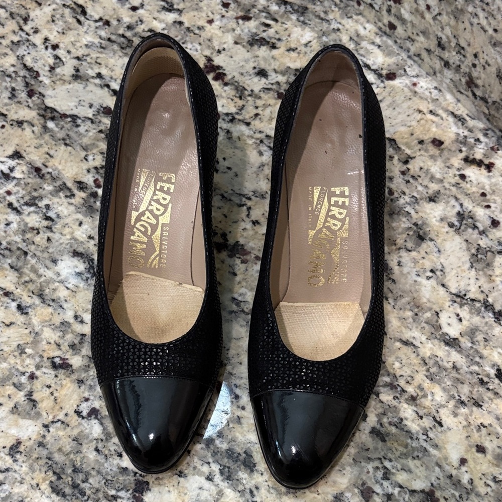 Salvatore Ferragamo Women’s Size 6.5 Black Patent Leather And Cloth